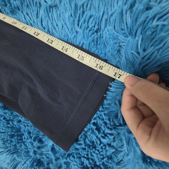 Lululemon Align High Rise Crop 17" Leggings Size 6 - Picture 6 of 8